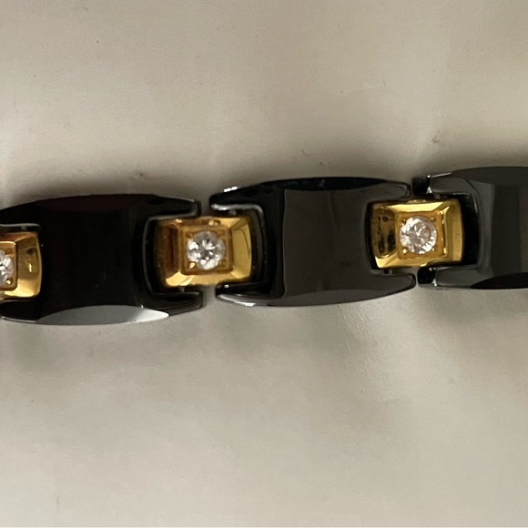 Women’s Energy Magnetic Bracelet - Picture 3 of 3